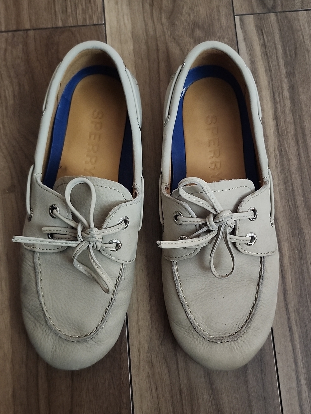 Sperry Women  Cream Leather SumBoat Shoes
